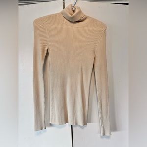Babaton turtle neck size xs